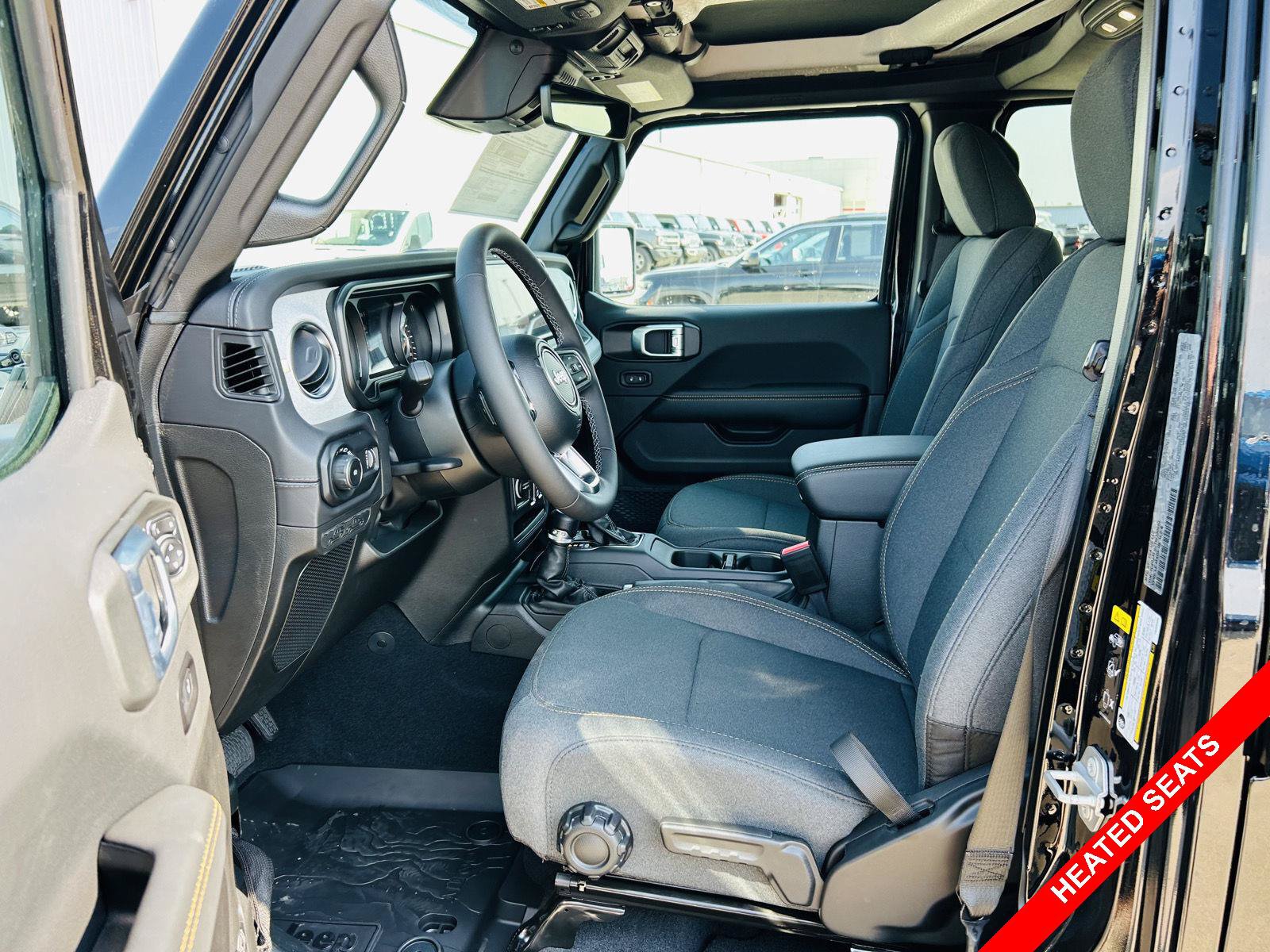 New 2026 Jeep Wrangler Unlimited Sahara w/ Technology Group AWD/4WD image 3