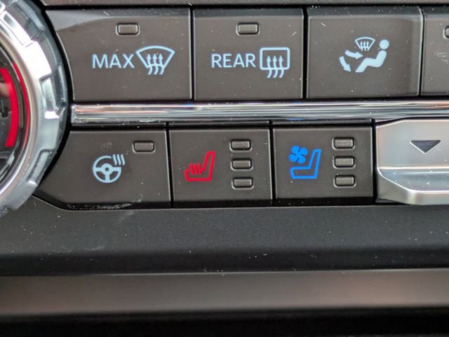 New 2026 Ford F250 Lariat w/ Black Appearance Package image 24