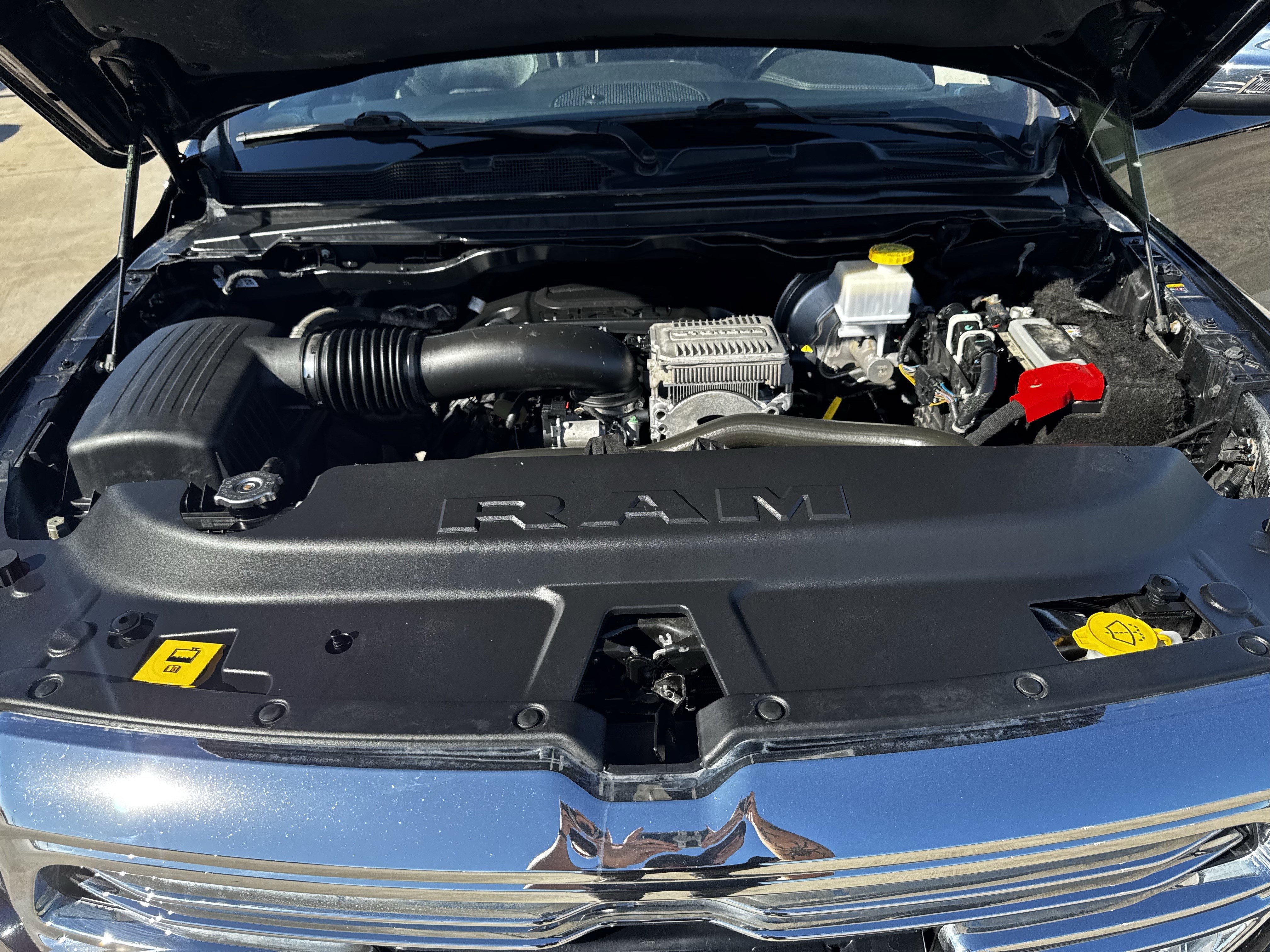 Used 2024 RAM 1500 Laramie image 34