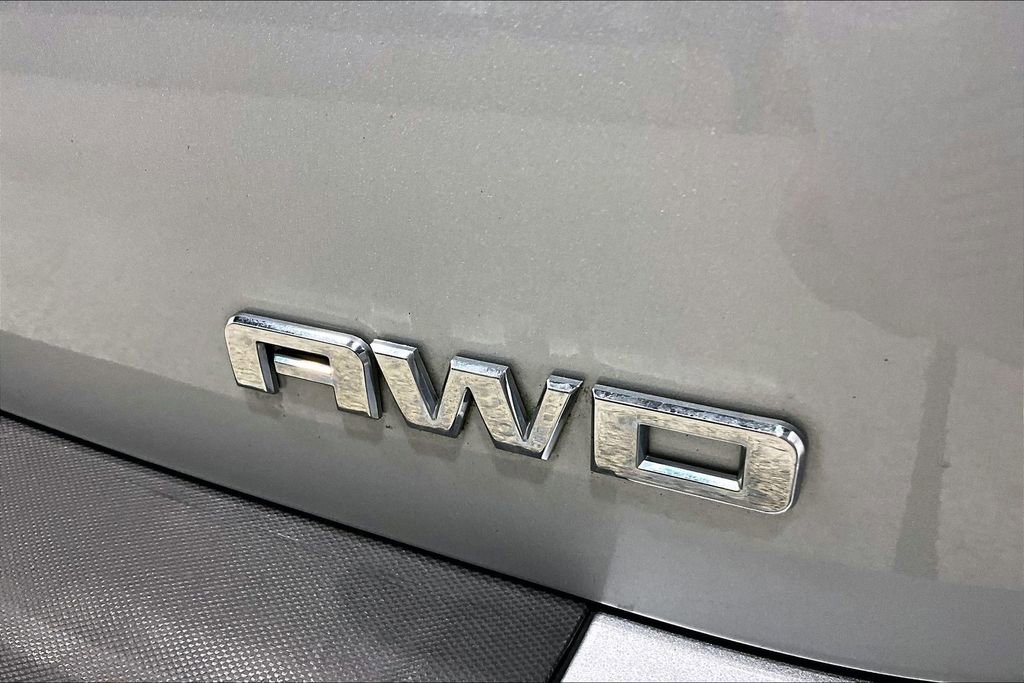 Used 2017 GMC Terrain SLT w/ Open Road Package image 24