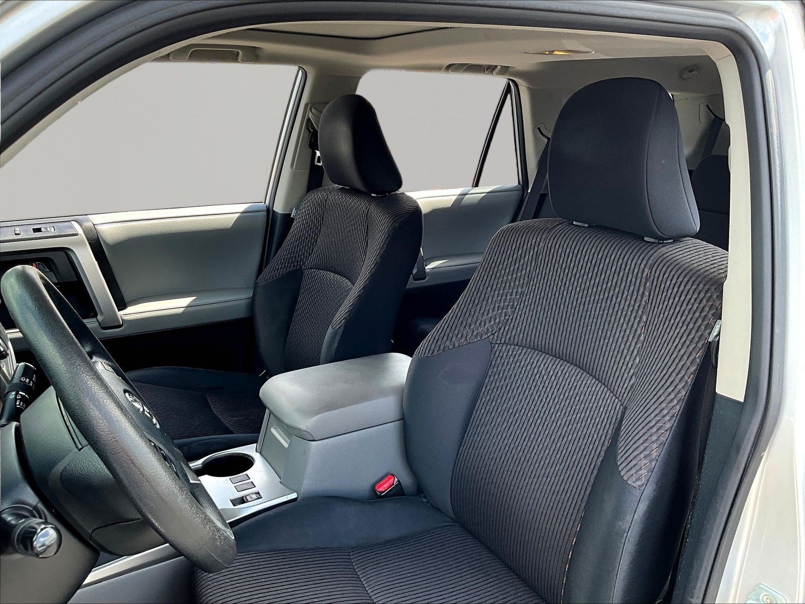 Used 2013 Toyota 4Runner SR5 AWD/4WD image 21