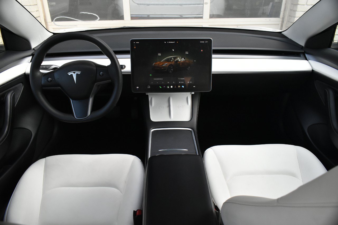 Used 2023 Tesla Model 3 Standard Range RWD image 16