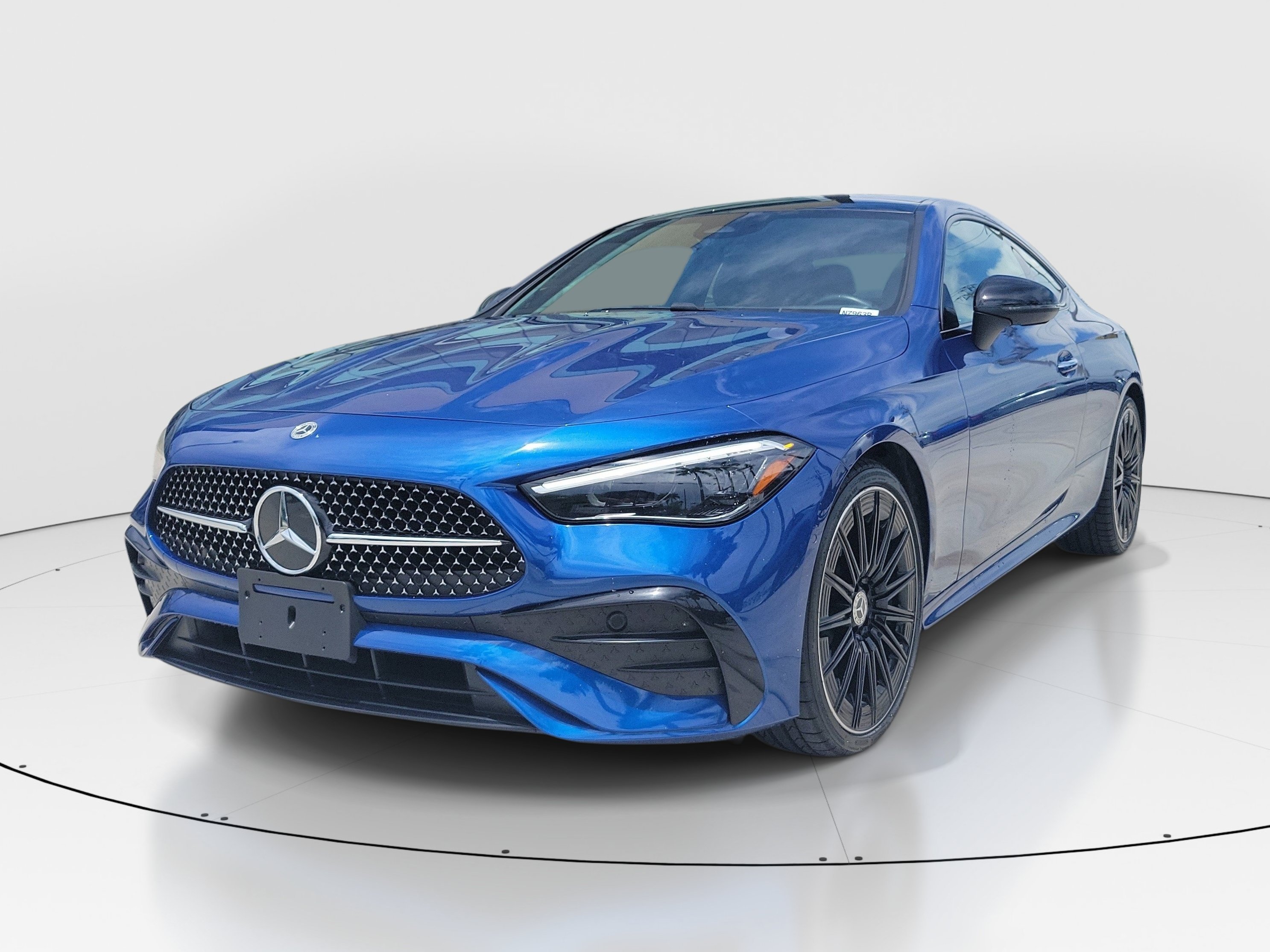 Used 2025 Mercedes-Benz CLE 300 4MATIC Coupe image 4