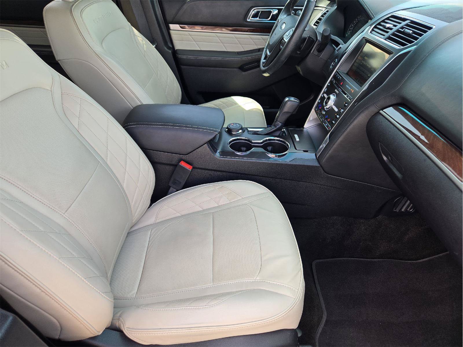 Used 2016 Ford Explorer Platinum AWD/4WD image 14