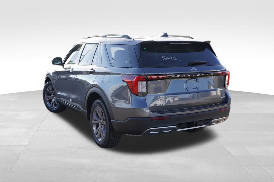 New 2026 Ford Explorer Active w/ Active Comfort Package image 5