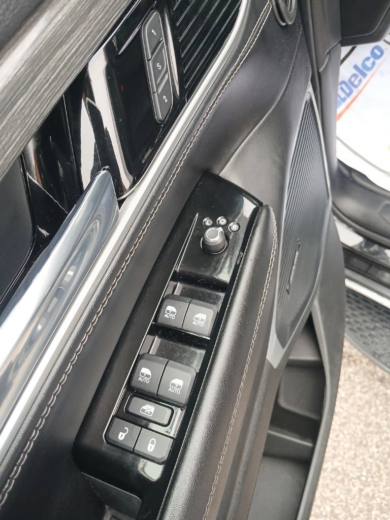 Used 2022 Jeep Wagoneer Series II AWD/4WD image 13