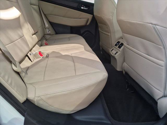 Used 2019 Subaru Outback 2.5i Limited AWD/4WD image 16
