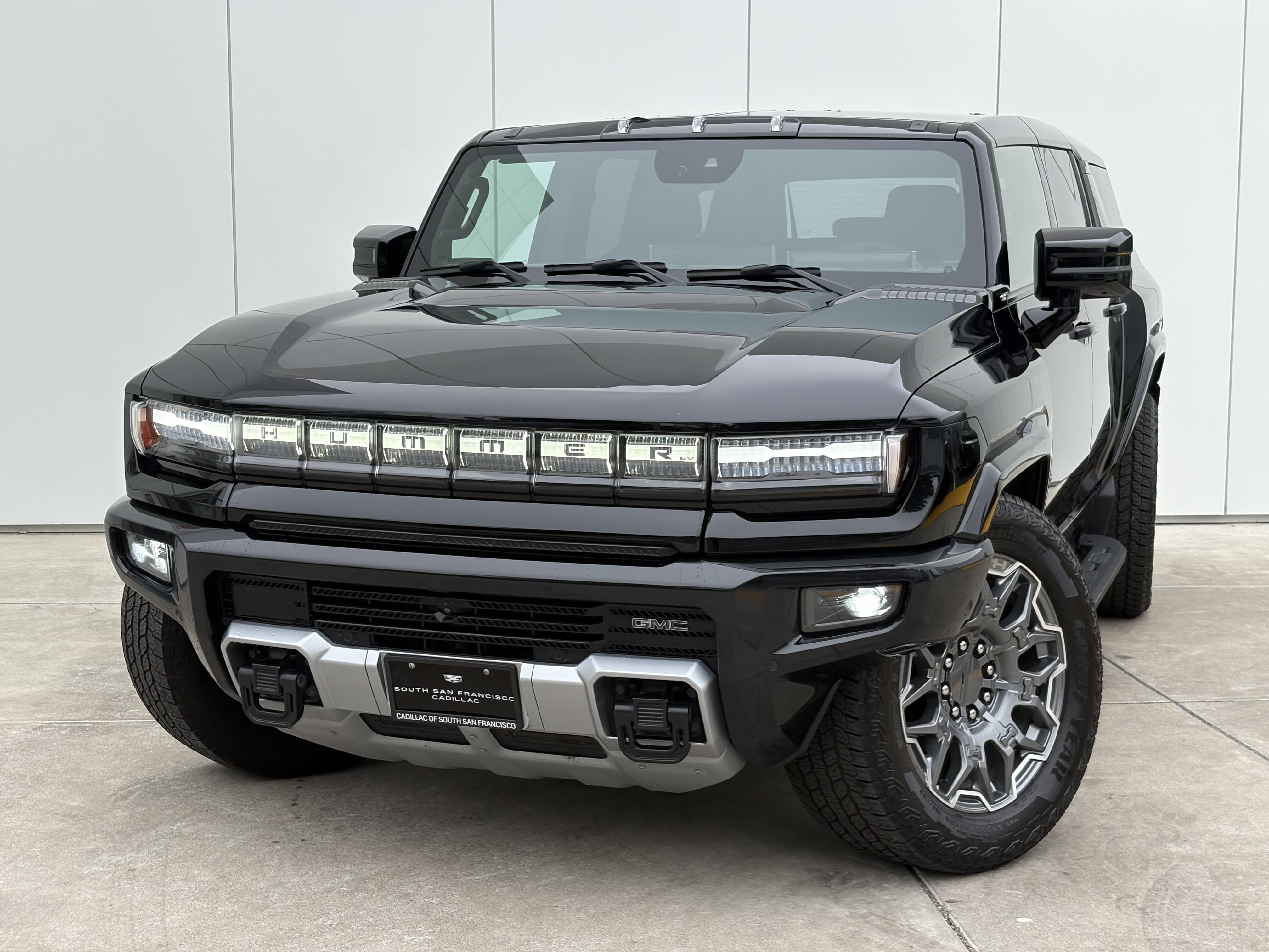 Used 2025 GMC Hummer EV 3X w/ LPO, Cargo Utility Package AWD/4WD image 1