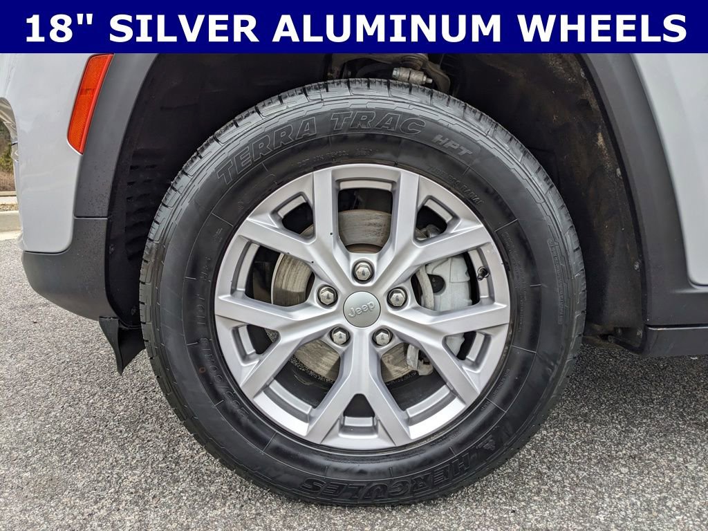 Used 2022 Jeep Grand Cherokee Limited image 8