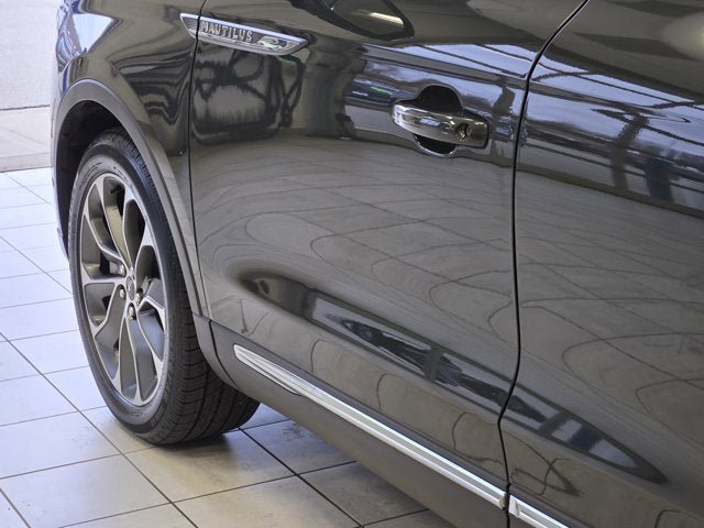 Used 2023 Lincoln Nautilus Reserve w/ Equipment Group 201A AWD/4WD image 16