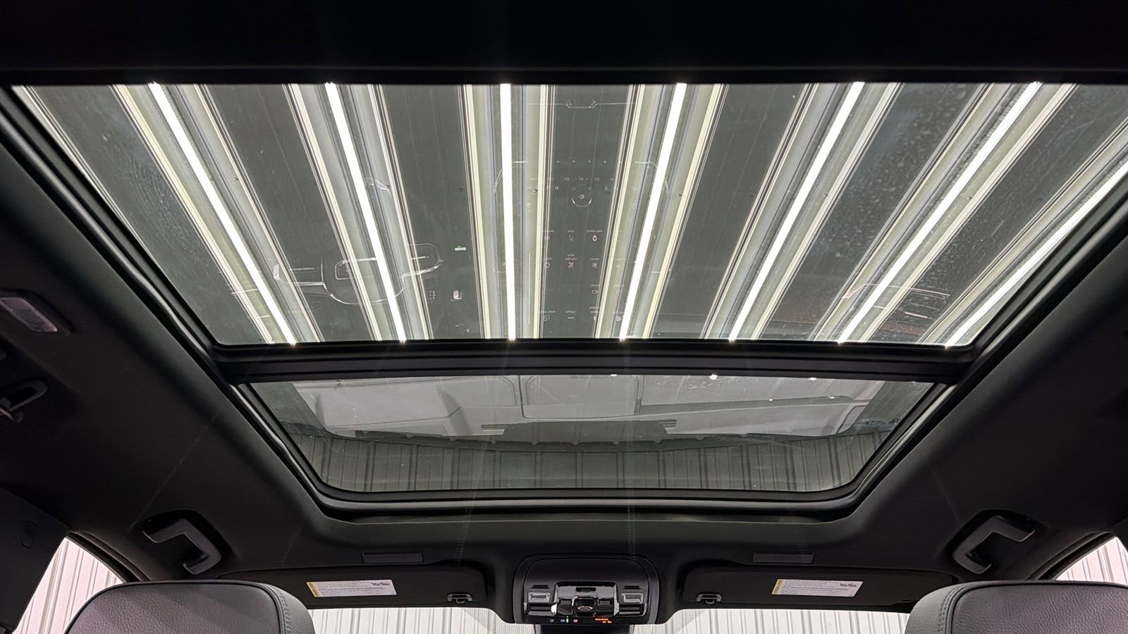 Used 2026 GMC Yukon Denali w/ Sun & Power Step Package AWD/4WD image 46