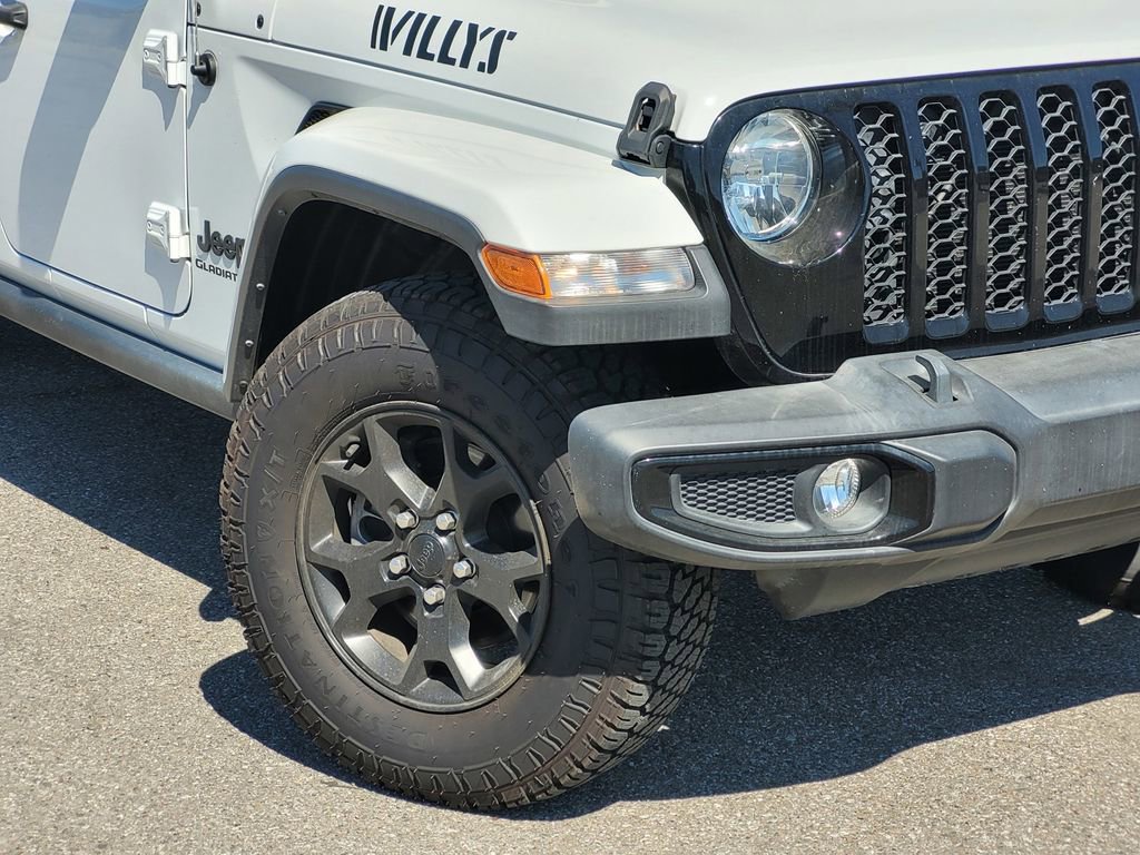 Used 2022 Jeep Gladiator Sport image 9