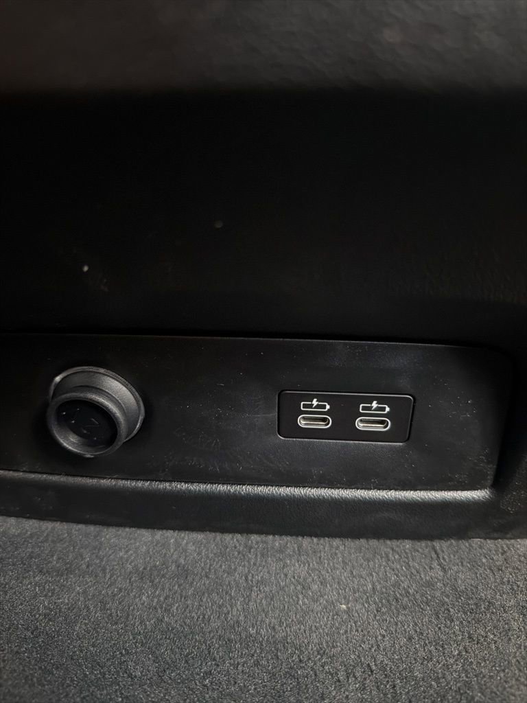 New 2026 BMW X7 M60i image 69