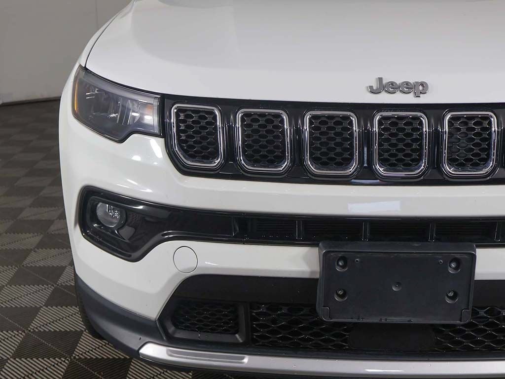 Used 2023 Jeep Compass Limited w/ Sun and Sound Group AWD/4WD image 14