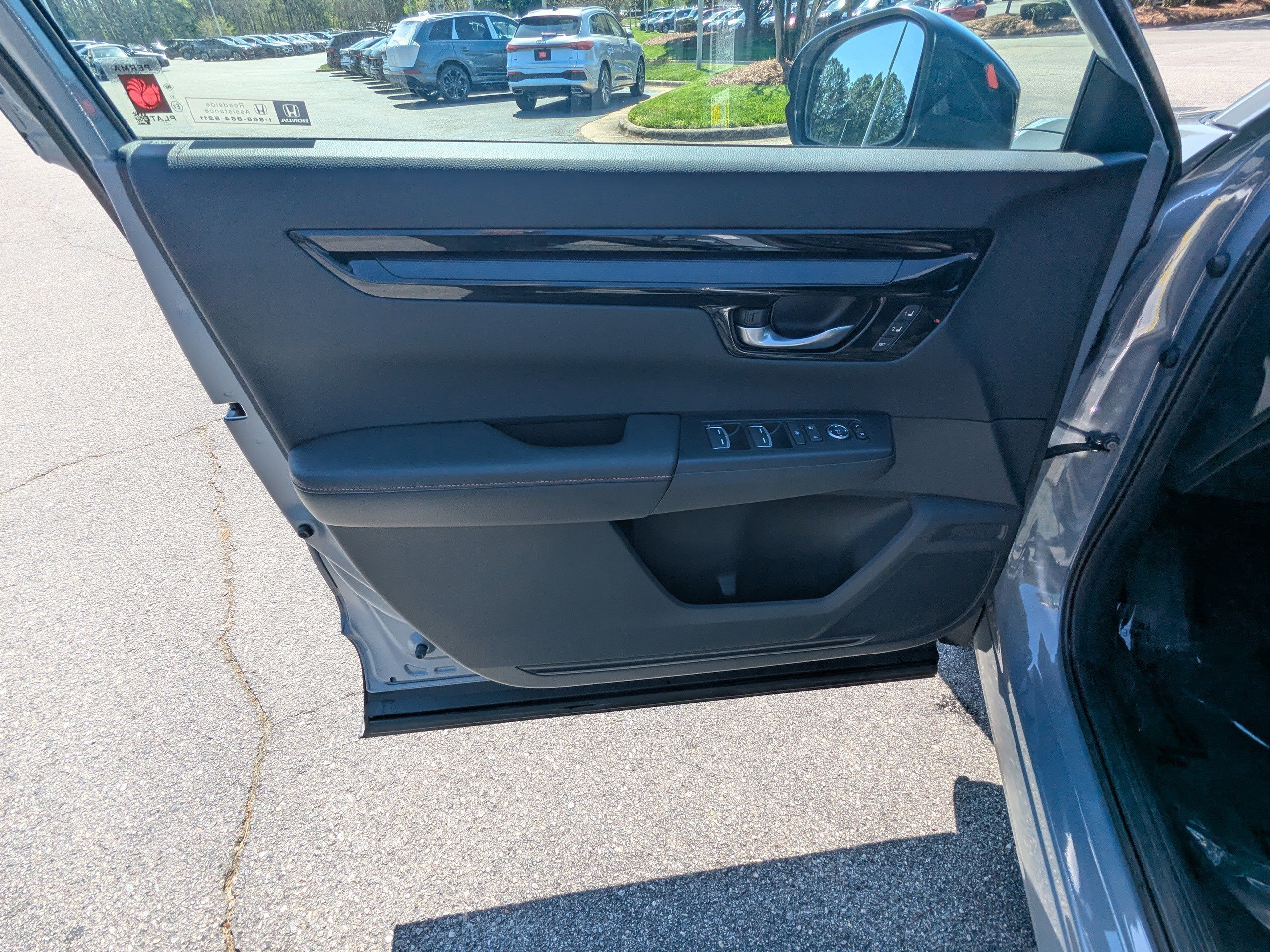 Used 2024 Honda CR-V Sport Touring image 19
