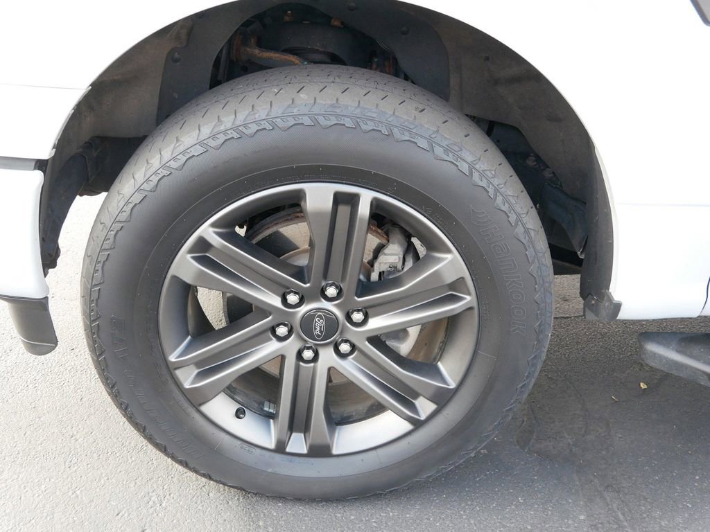 Certified 2022 Ford F150 XLT w/ Equipment Group 302A High image 6