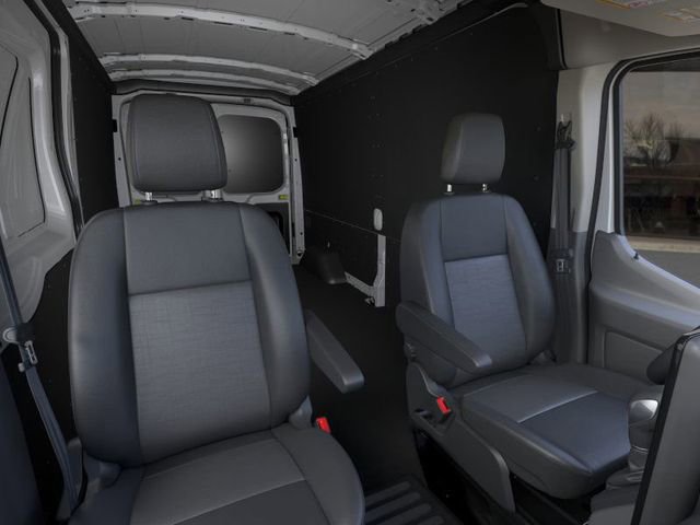 New 2026 Ford Transit 250 148 Medium Roof w/ Load Area Protection Package RWD image 10