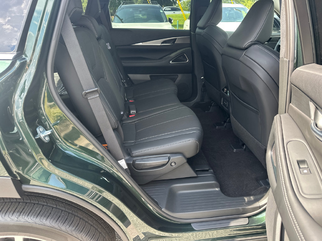 New 2027 INFINITI QX60 Luxe w/ Cargo Package AWD/4WD image 13