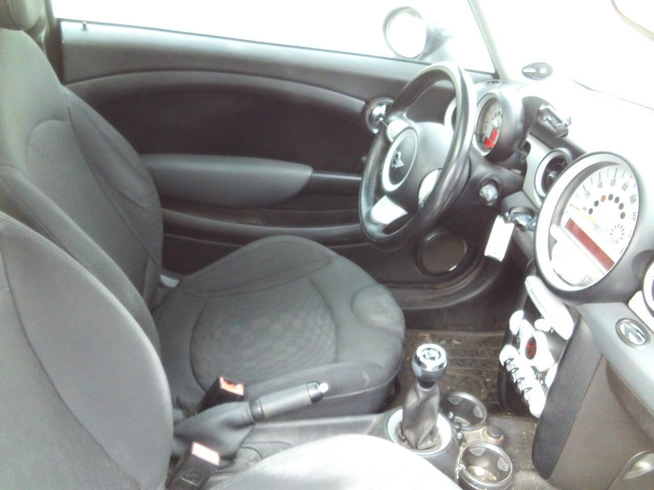 Used 2010 MINI Cooper Hardtop image 11