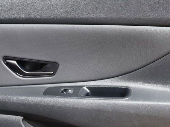 New 2026 Hyundai Elantra Sport image 16