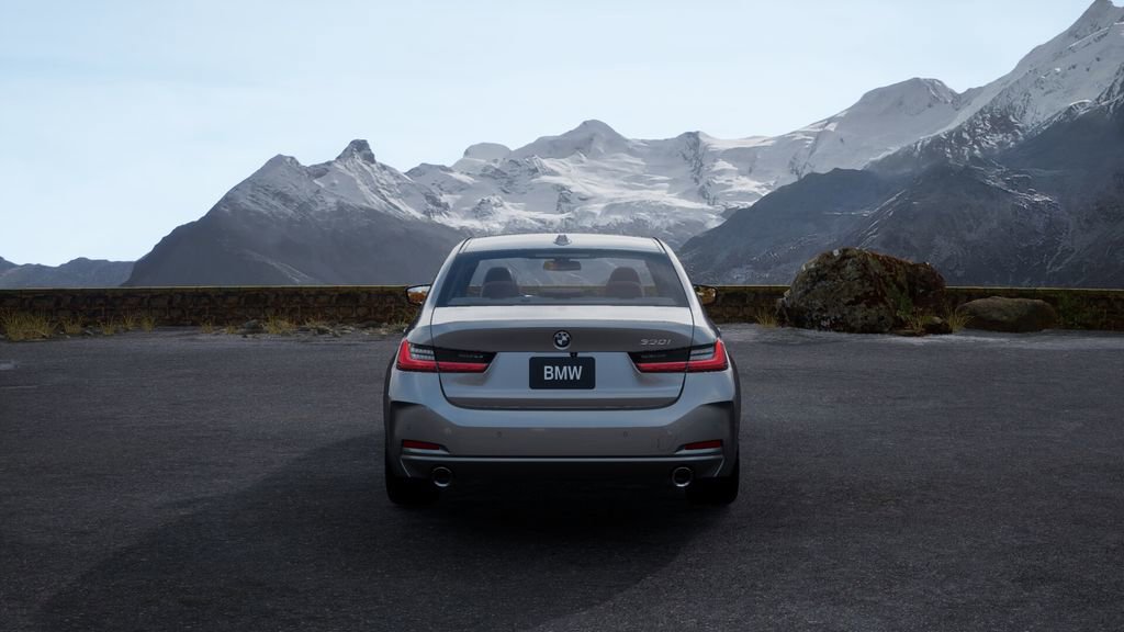 Used 2025 BMW 330i Sedan w/ Premium Package image 33