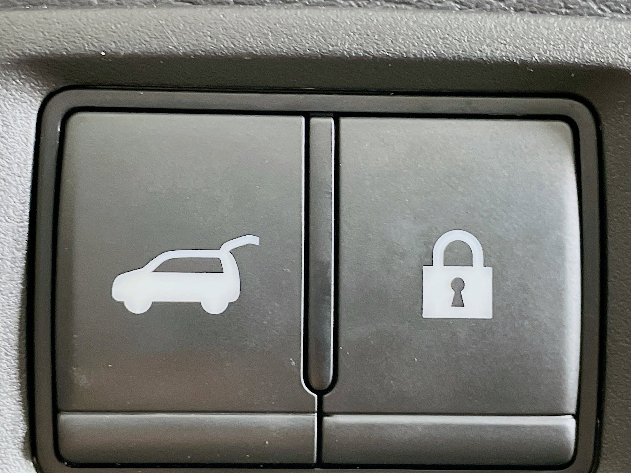 Used 2024 Mitsubishi Outlander SE image 34