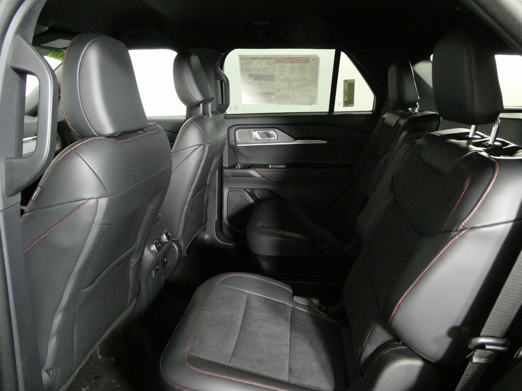 New 2025 Ford Explorer ST image 32