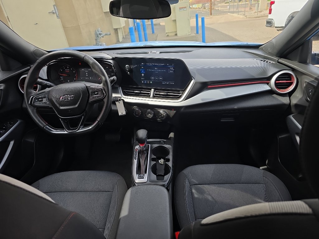 Used 2024 Chevrolet Trax RS w/ Driver Confidence Package FWD image 21