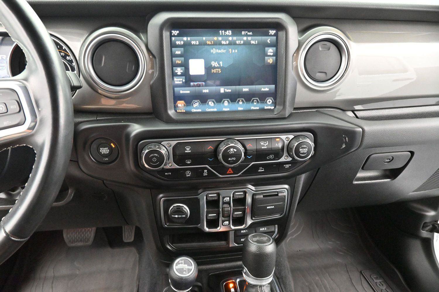Used 2022 Jeep Wrangler Unlimited Sahara w/ LED Lighting Group AWD/4WD image 20