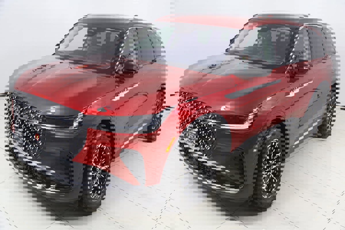 Used 2025 Lincoln Nautilus Premier image 22