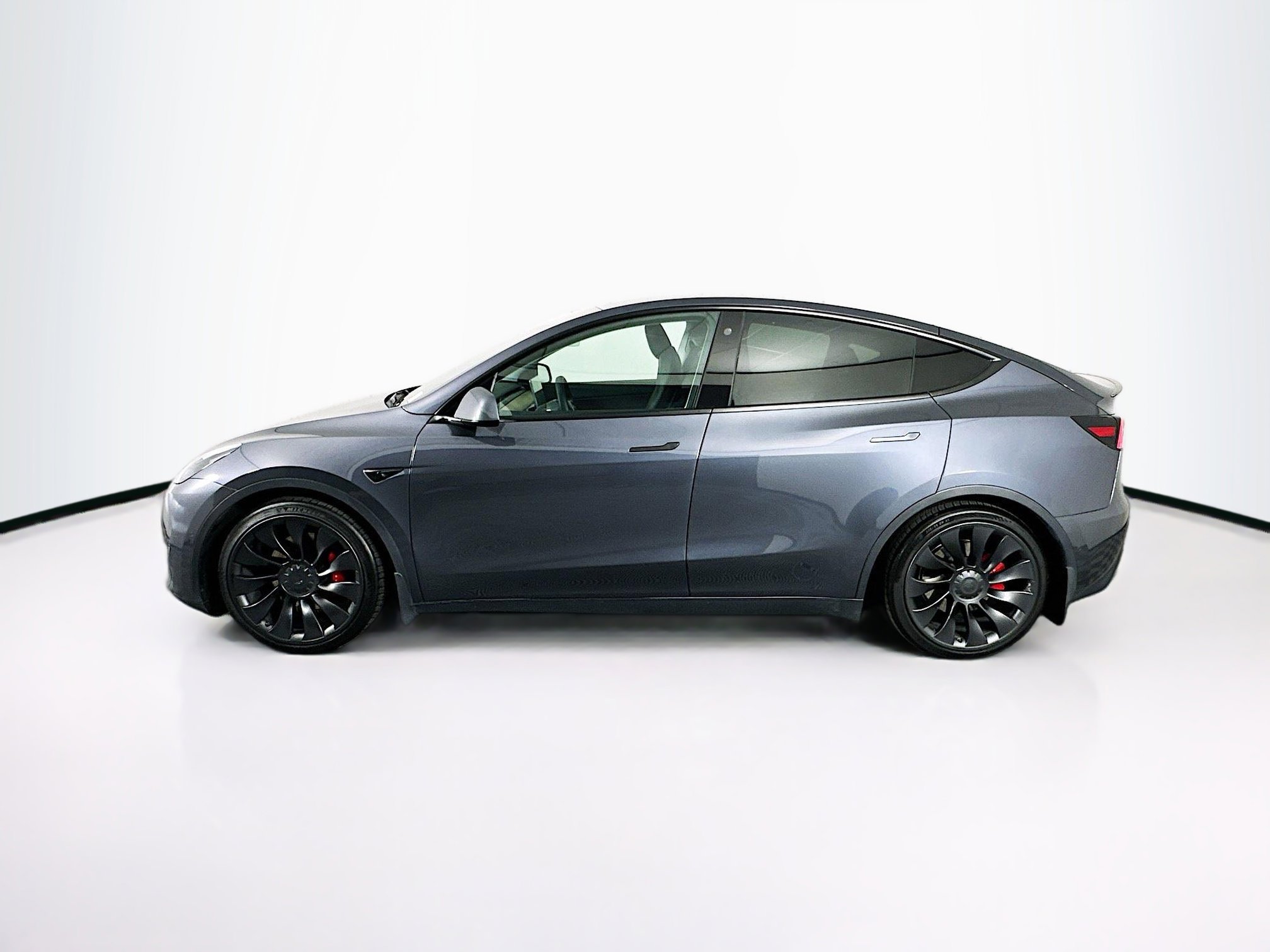 Used 2022 Tesla Model Y Performance image 4