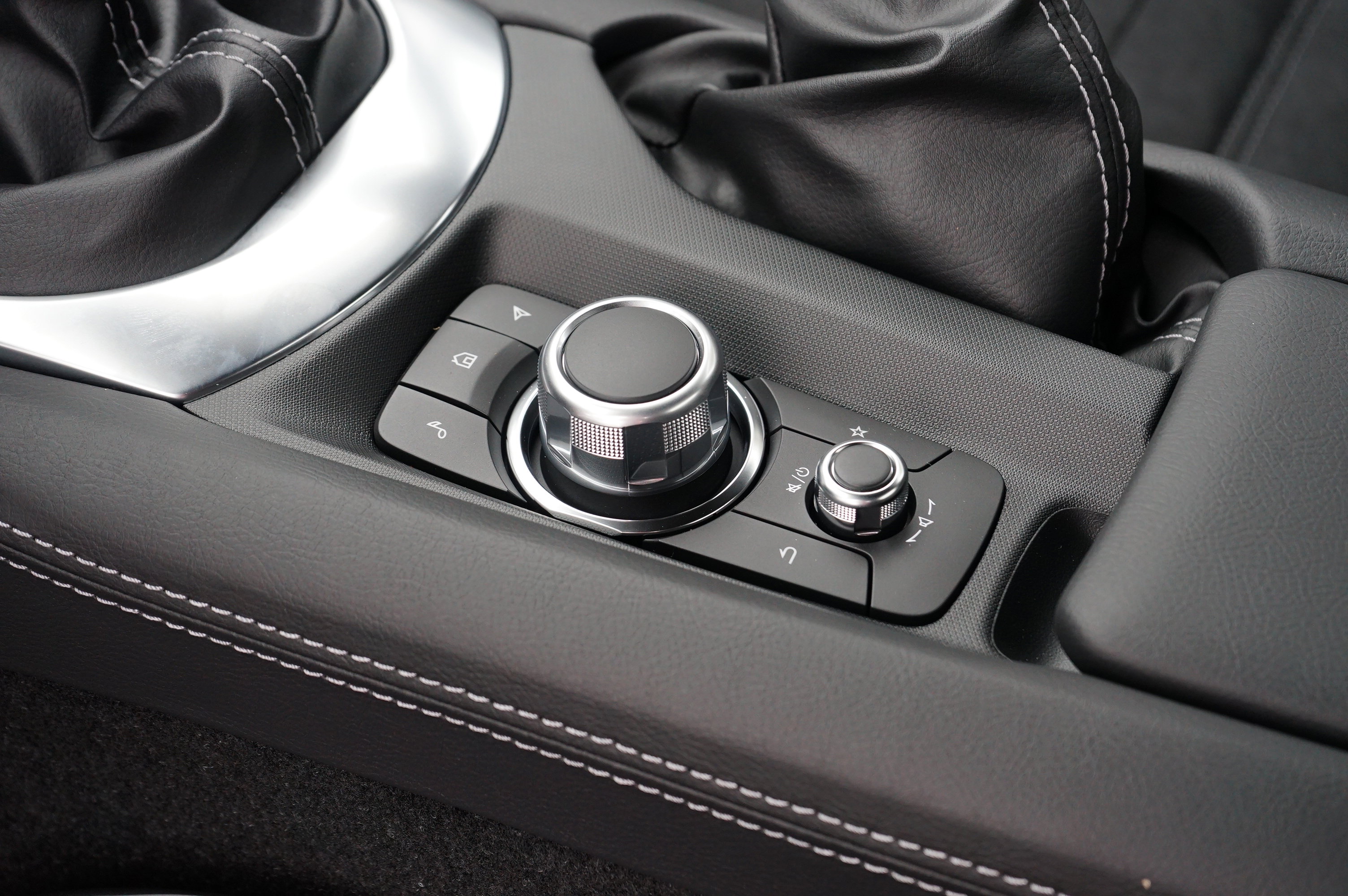 New 2025 MAZDA MX-5 Miata RF Club image 17