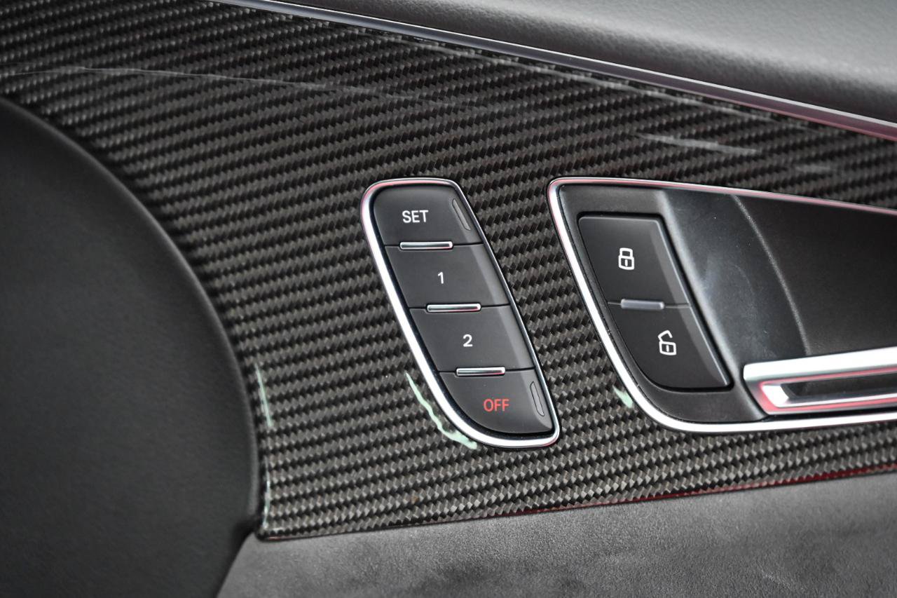 Used 2017 Audi RS 7 Performance AWD/4WD image 22
