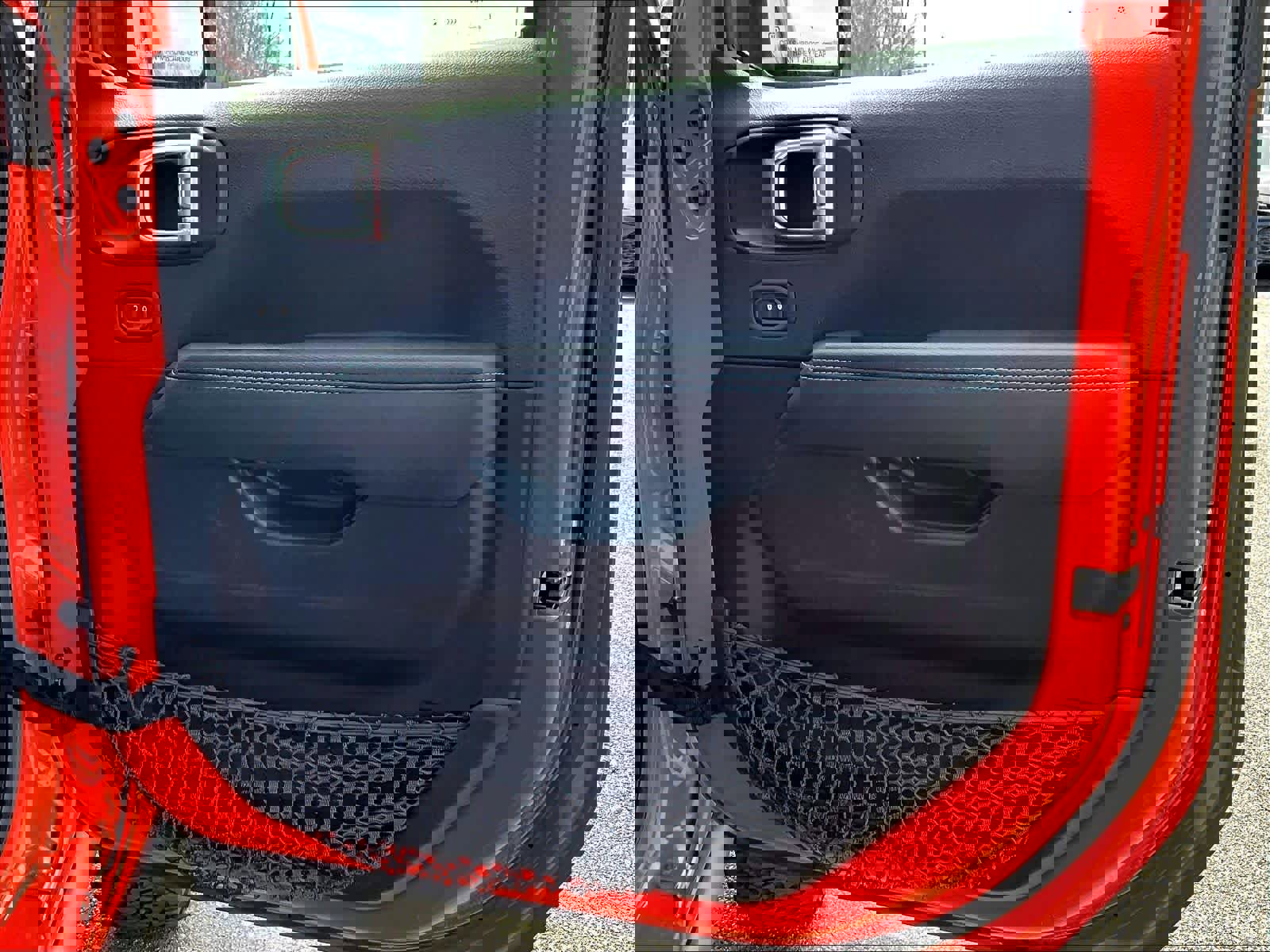 Used 2023 Jeep Wrangler Unlimited Rubicon 4xe image 12