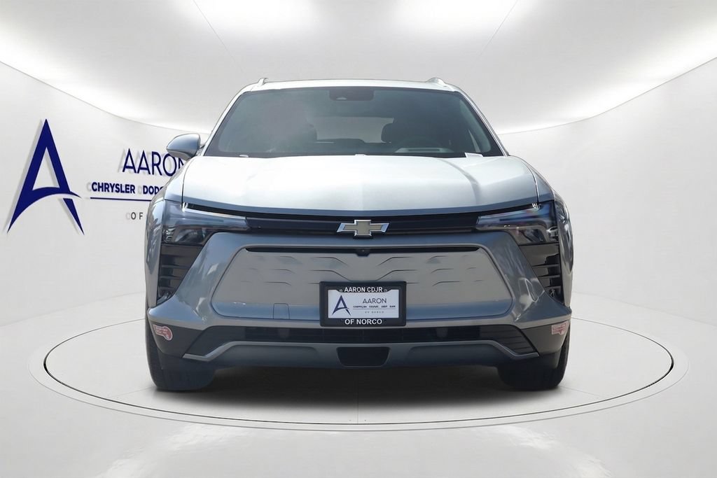Used 2024 Chevrolet Blazer EV LT AWD/4WD image 2