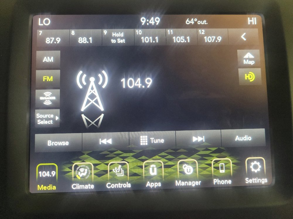Used 2023 Jeep Cherokee Altitude Lux image 25