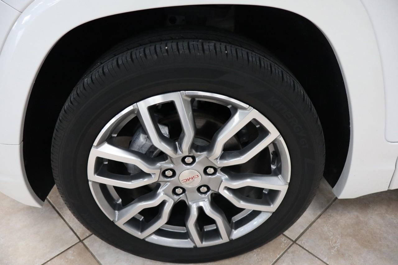Used 2024 GMC Terrain Denali w/ Denali Premium Package AWD/4WD image 38