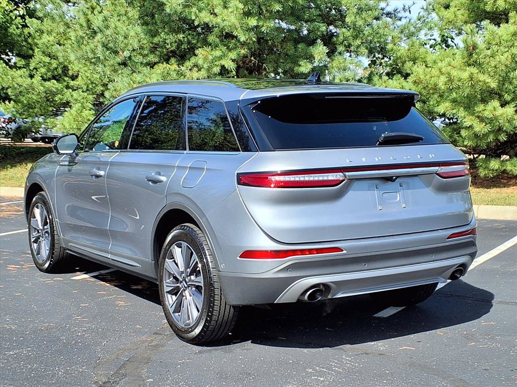 Certified 2022 Lincoln Corsair Reserve w/ Equipment Group 201A image 4