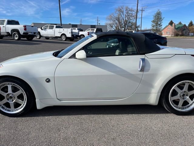 Used 2004 Nissan 350Z Touring image 6