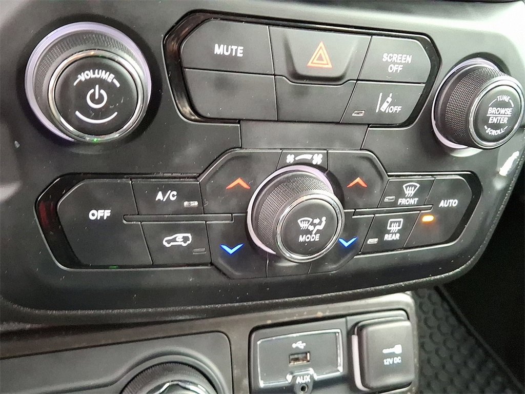 Used 2023 Jeep Renegade Latitude image 17