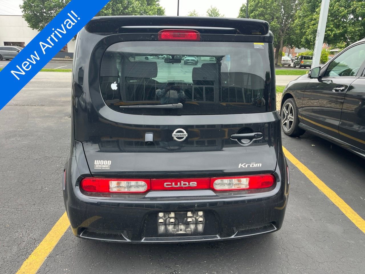 Used 2011 Nissan Cube 1.8 S Krom Edition w/ Interior Designer Pkg FWD image 7