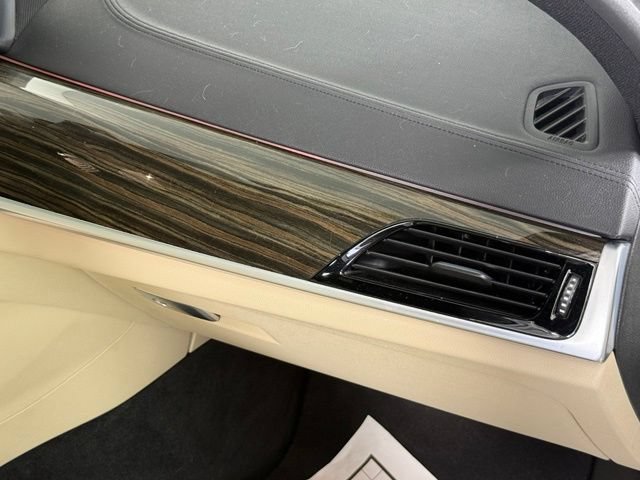 Used 2018 BMW 540i RWD image 35