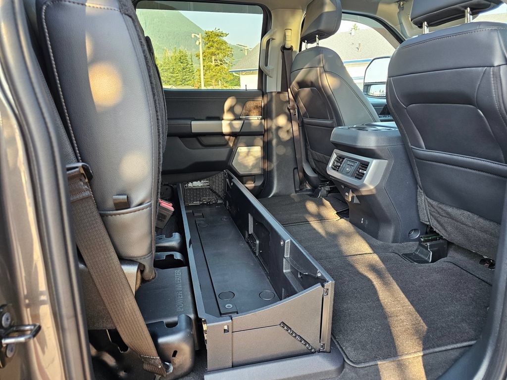 Used 2026 Ford F350 Lariat AWD/4WD image 15