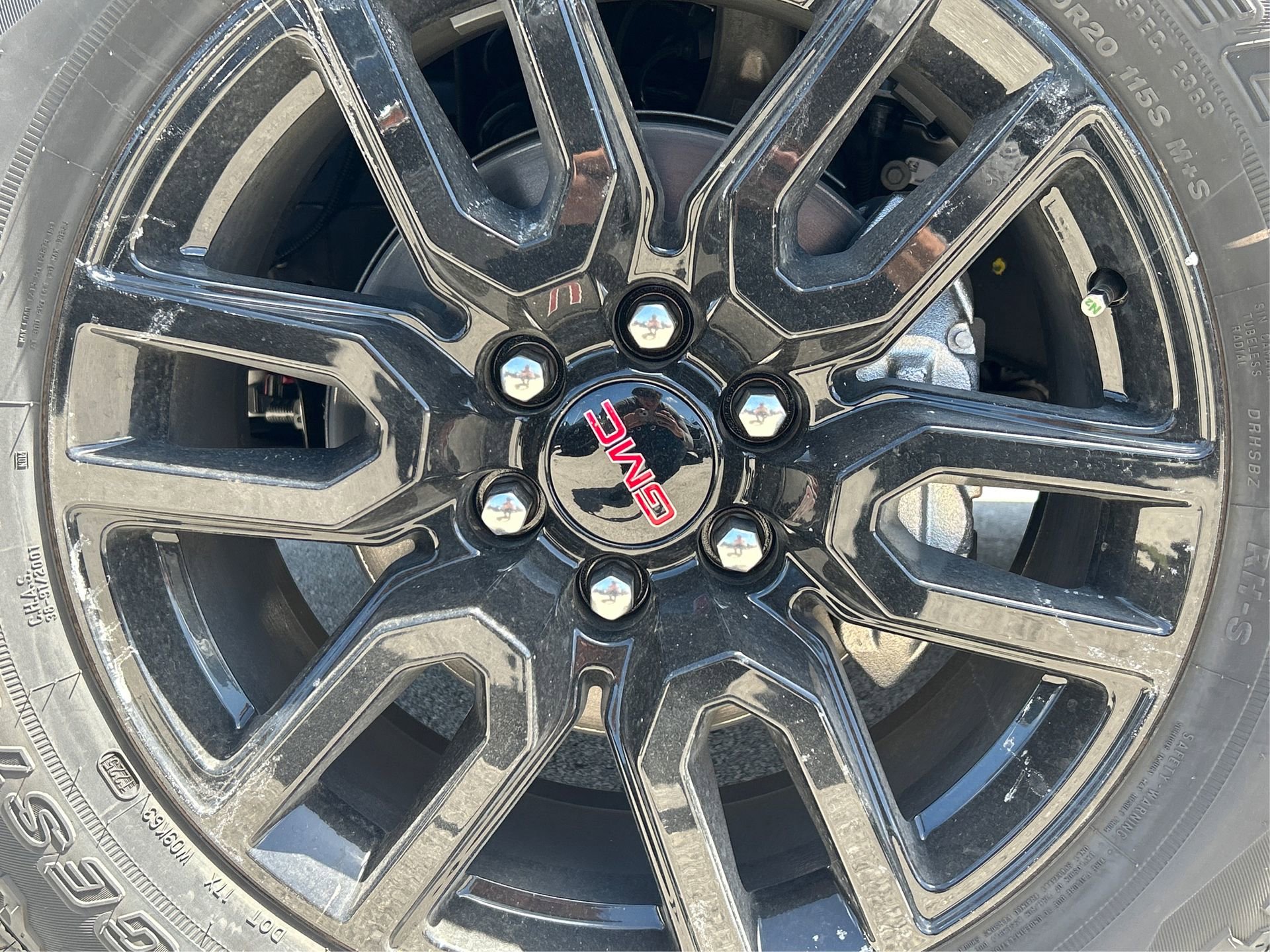 Used 2025 GMC Sierra 1500 Elevation w/ Elevation Premium Package image 14