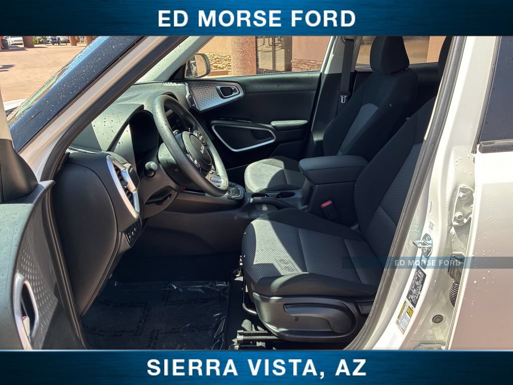 Certified 2025 Kia Soul LX FWD image 19
