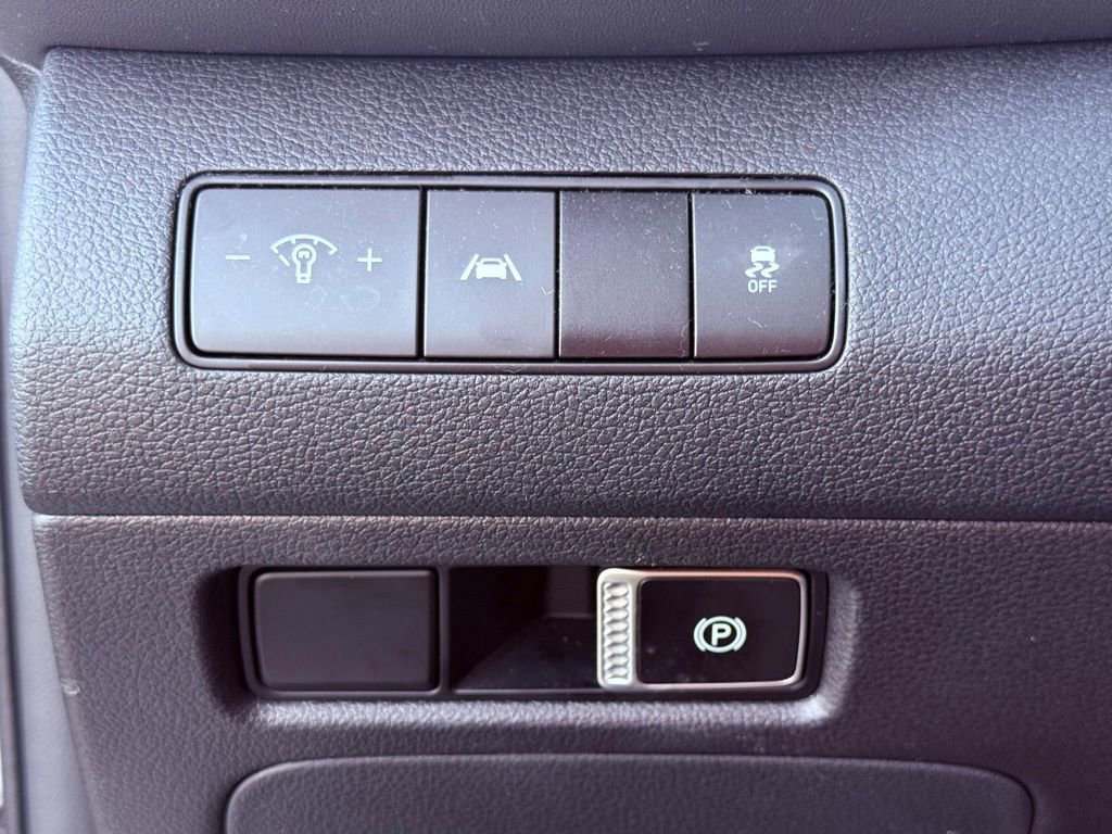 Certified 2023 Hyundai Santa Fe SE AWD/4WD image 6