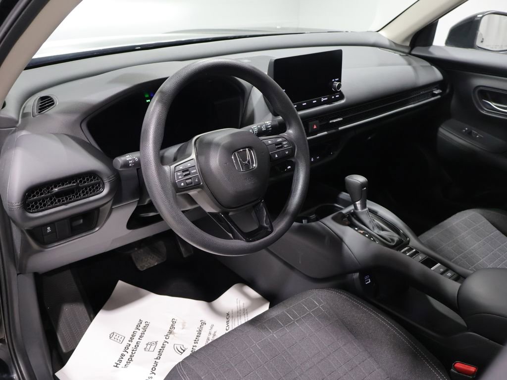 Used 2023 Honda HR-V LX image 16