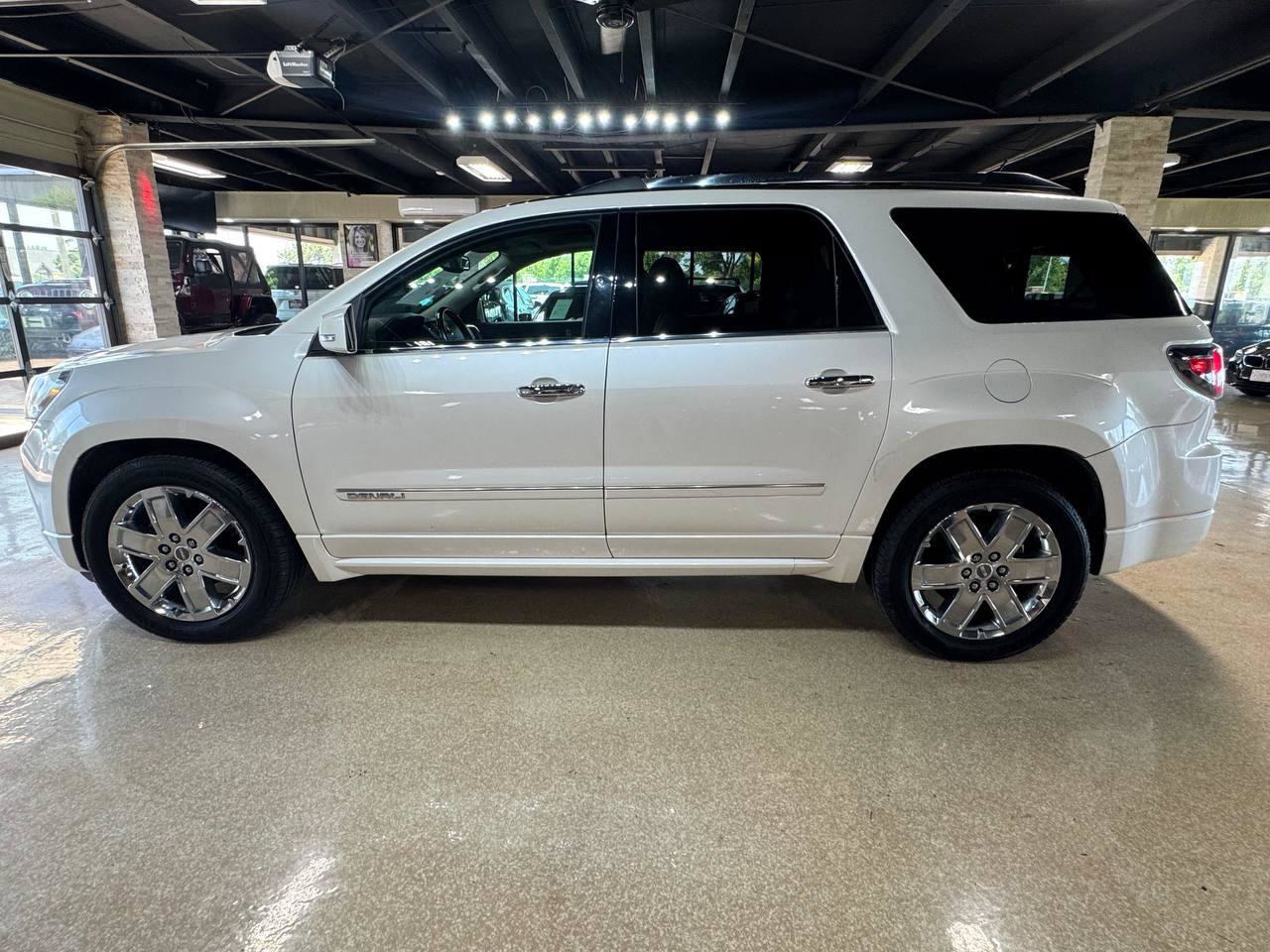 Used 2014 GMC Acadia Denali AWD/4WD image 4