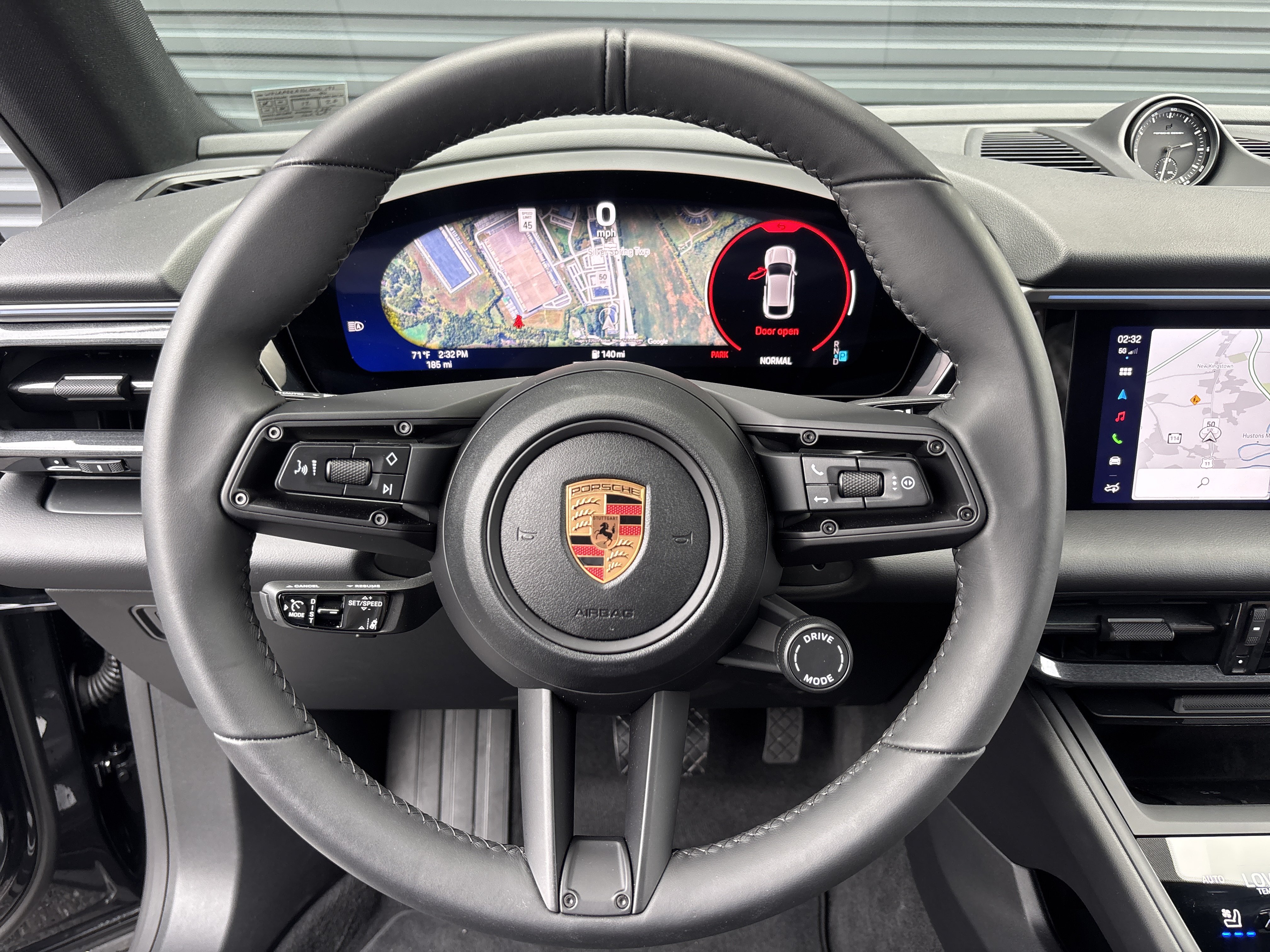 New 2025 Porsche Macan 4 Electric AWD/4WD image 28