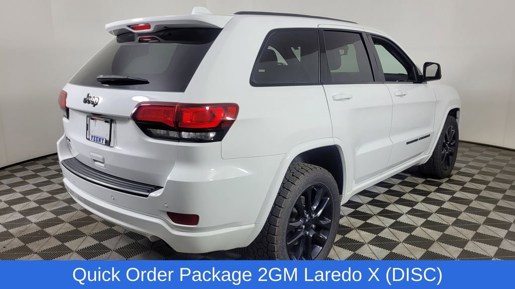 Used 2022 Jeep Grand Cherokee Laredo X image 9